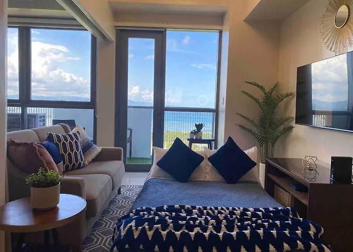 Omp 17j-t1, Seaview, Beach, Pool Access,near Airport, Fast Wi-fi, Netflix Appartement