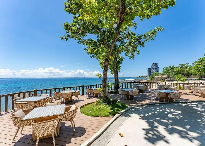 Omp 17j-t1, Seaview, Beach, Pool Access,near Airport, Fast Wi-fi, Netflix *