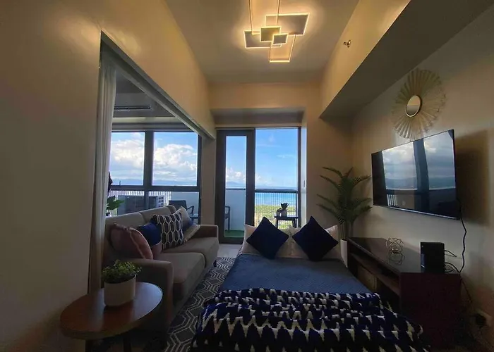 Omp 17j-t1, Seaview, Beach, Pool Access,near Airport, Fast Wi-fi, Netflix